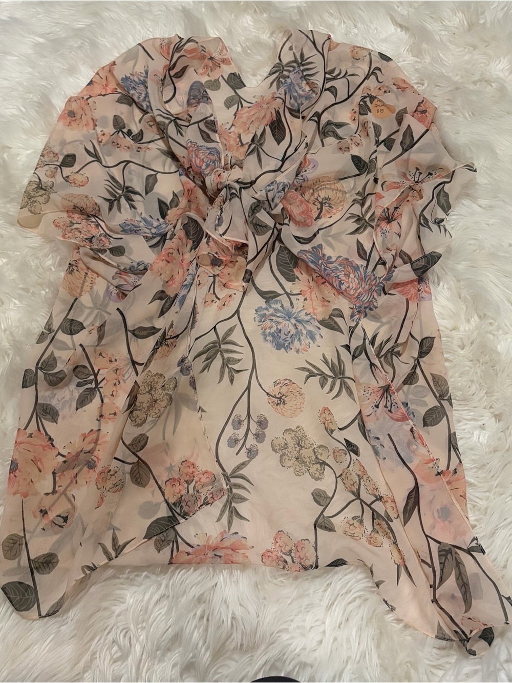 Sheer floral wrap size‎ M-L